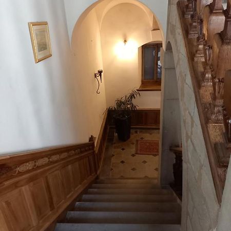 Apartamento Les Meubles Du Colombier Lons-le-Saunier Exterior foto